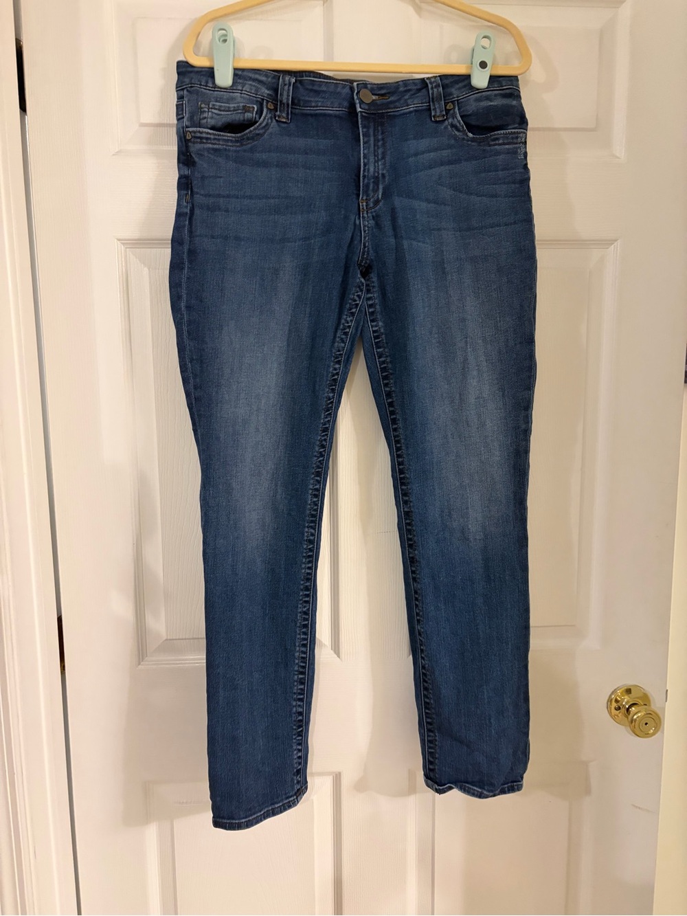 Kut from the Kloth mid rise straight leg boyfriend denim jeans med wash size 14